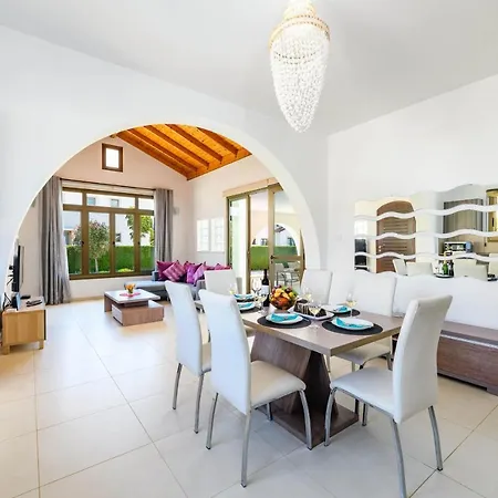 Villa Kymma #16 *