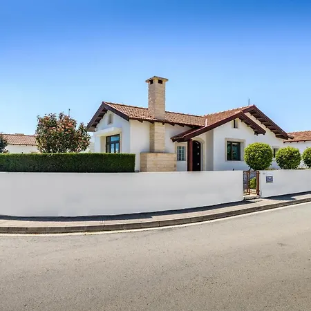 Villa Kymma #16 *