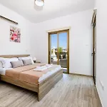 Villa Kymma #16 *