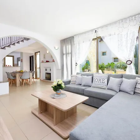 Kymma #16 Αγία Νάπα